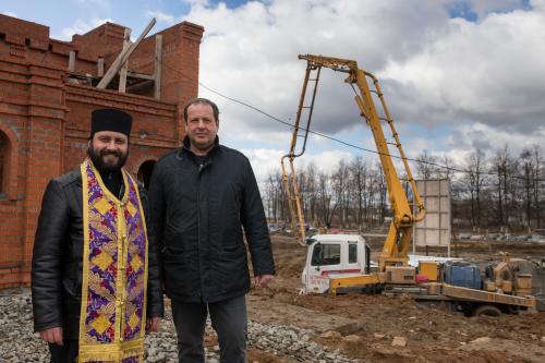 Строительство храма Всех святых в земле Российской просиявших на 9 апреля 2015 года